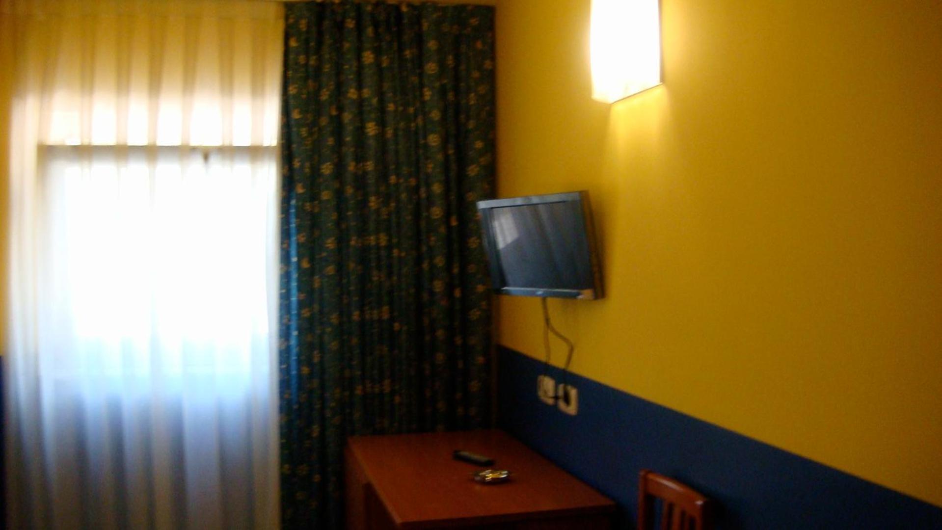 Hotel Blauet By Bossh Hotels El Prat de Llobregat Zewnętrze zdjęcie