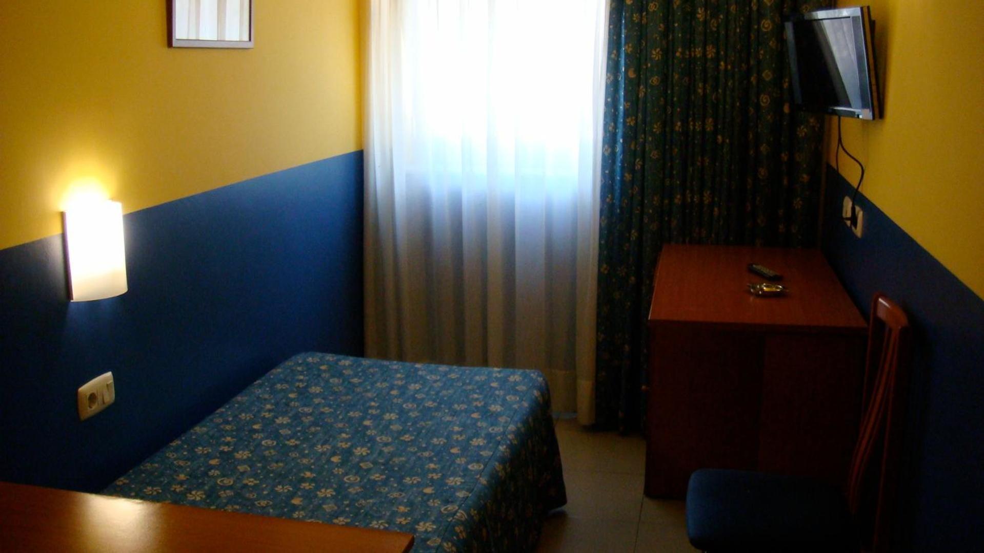 Hotel Blauet By Bossh Hotels El Prat de Llobregat Zewnętrze zdjęcie