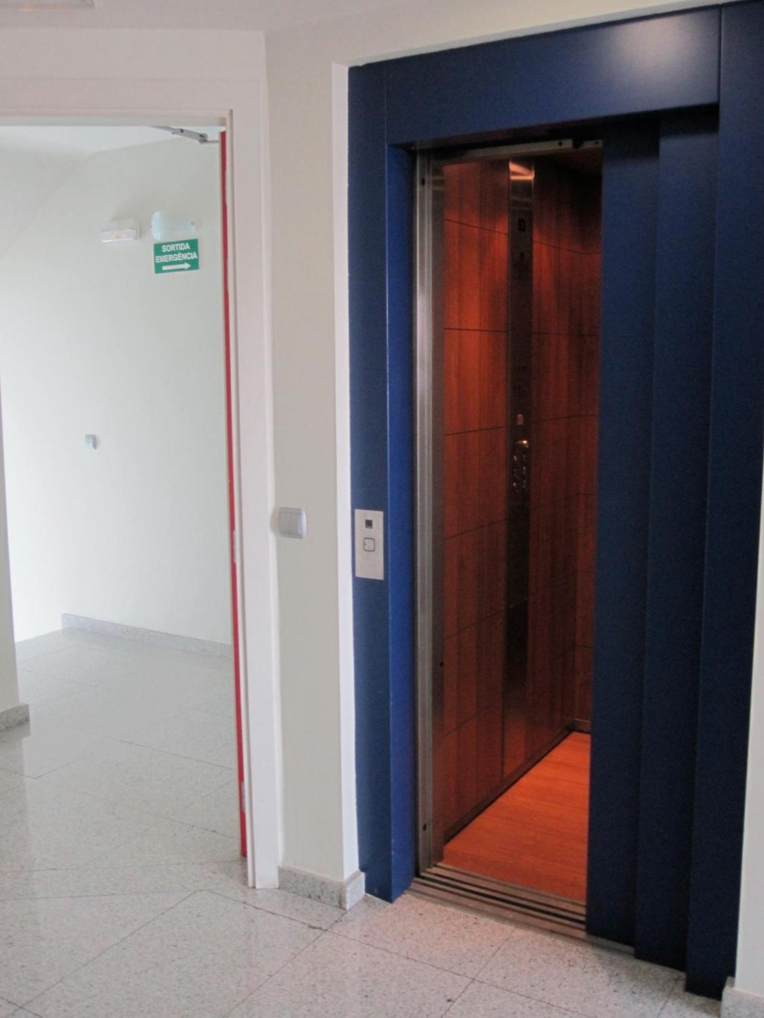 Hotel Blauet By Bossh Hotels El Prat de Llobregat Zewnętrze zdjęcie