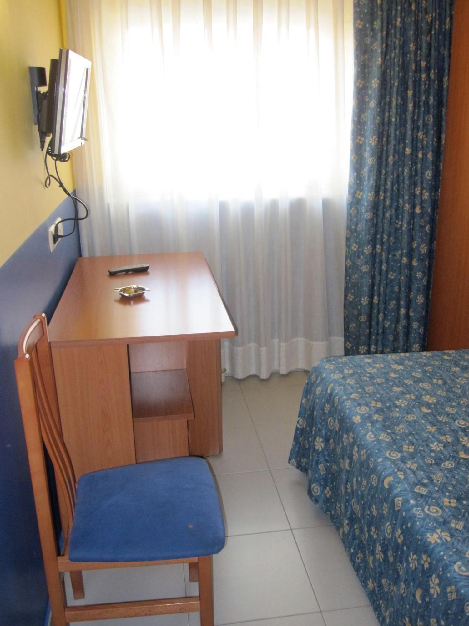 Hotel Blauet By Bossh Hotels El Prat de Llobregat Zewnętrze zdjęcie